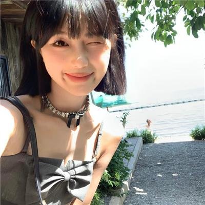 好女三头瞒
